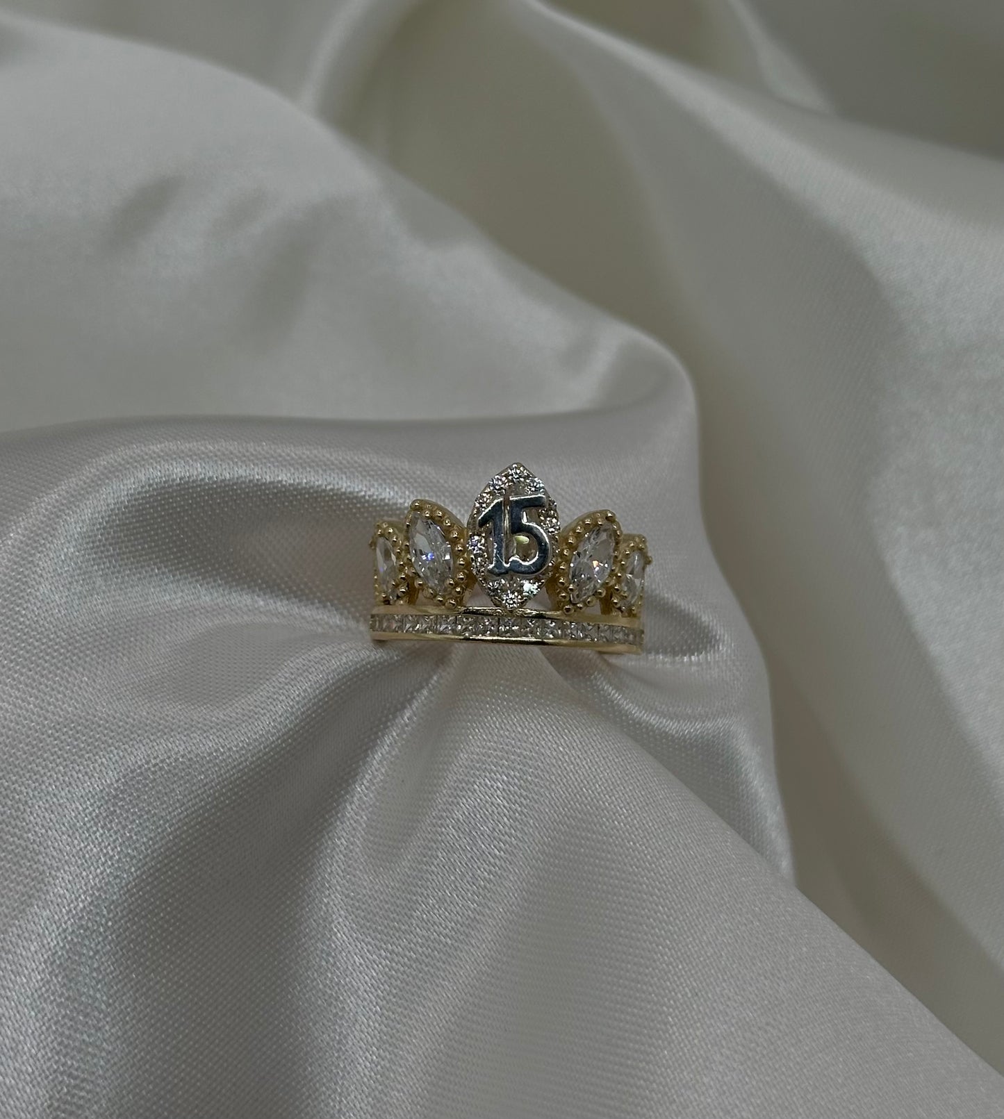 14k Quince Ring Small Crown
