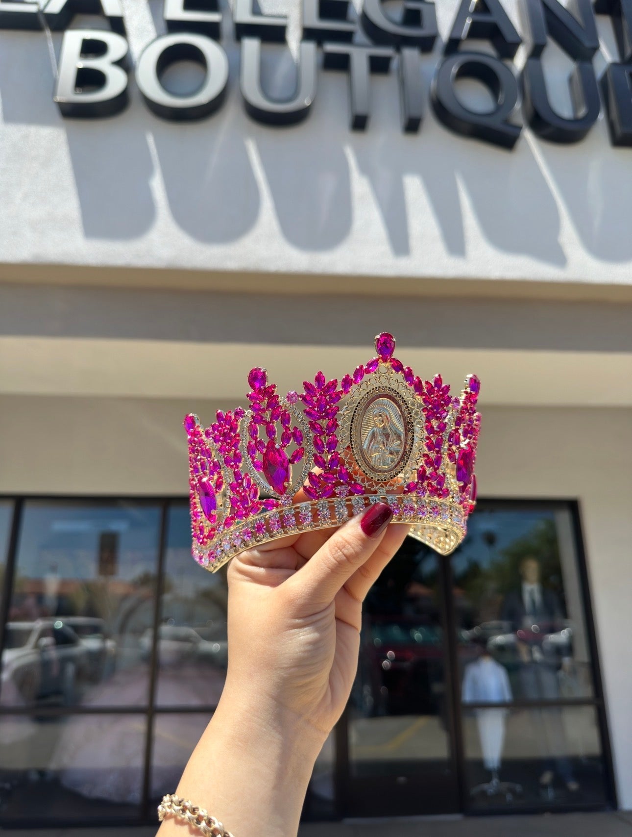 Virgen Fuschia crown