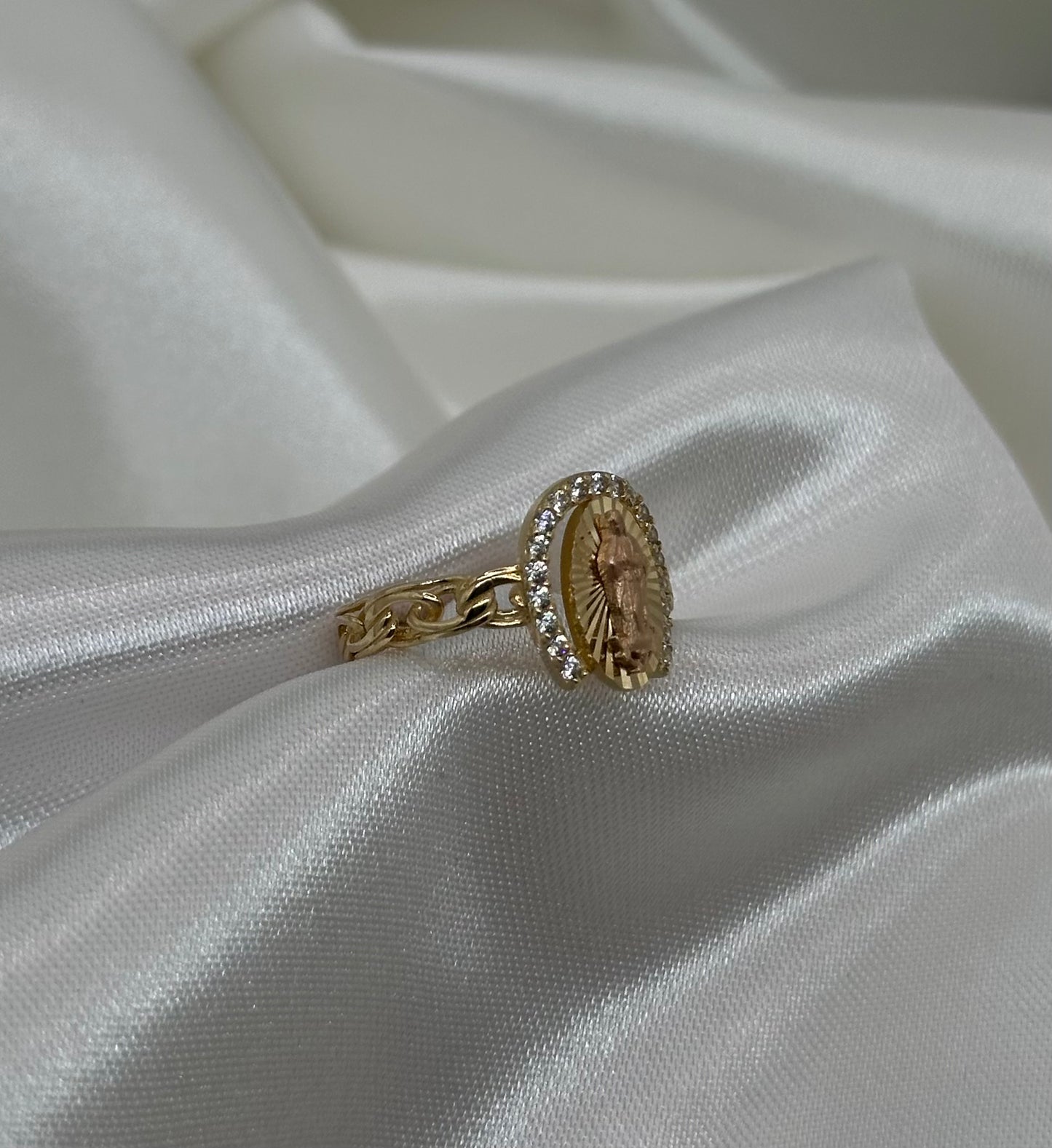 14k Gold Herradura Virgen Ring
