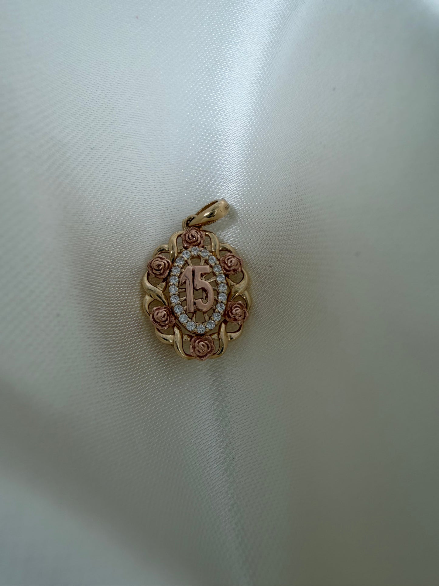 14K Oval Pendant